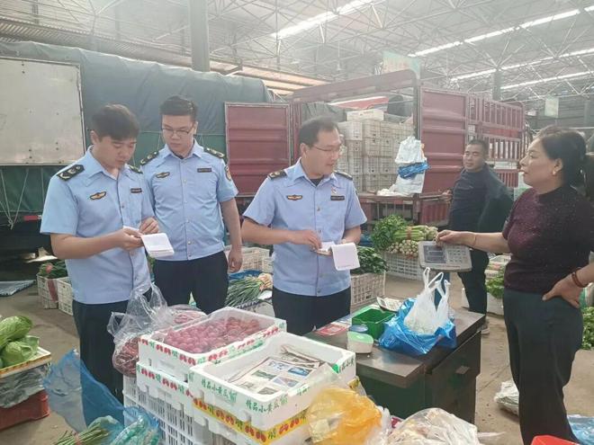 節(jié)前排查與設(shè)施服務(wù)升級 促進(jìn)酒業(yè)進(jìn)出口穩(wěn)迎'十一'客流高峰